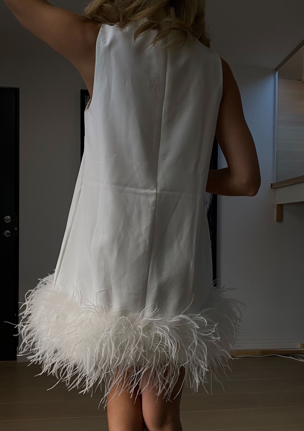 Isabella Dress White With Feathers